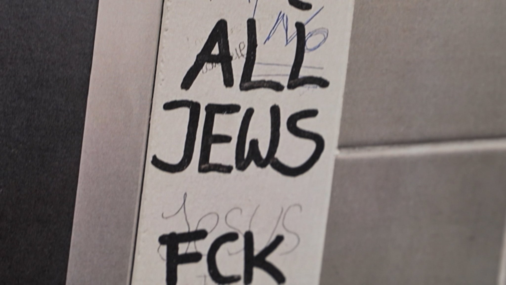 Die Zahl antisemitischer Vorfälle in Bayern bleibt weiter hoch. Seit 2019 dokumentiert die Recherche- und Informationsstelle Antisemitismus - kurz RIAS Bayern - judenfeindliche Vorfälle im Freistaat.