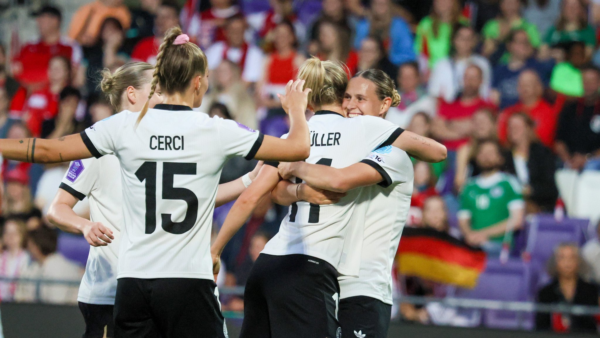 Jubel DFB-Frauen 
