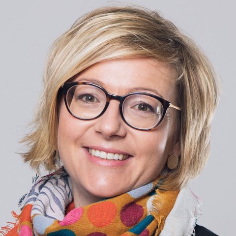 Anne Axmann Anne Axmann
