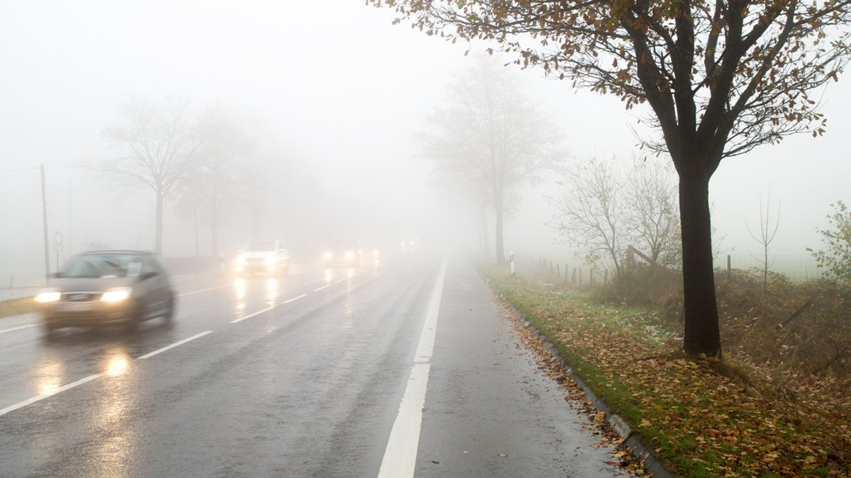 Glättegefahr und teils starker Nebel auf Bayerns Straßen 