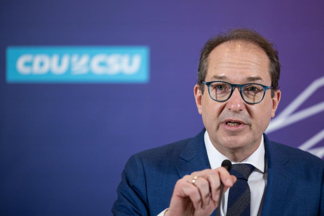Fordert strengeren Umgang mit Ukrainern in Deutschland: Alexander Dobrindt (CSU)