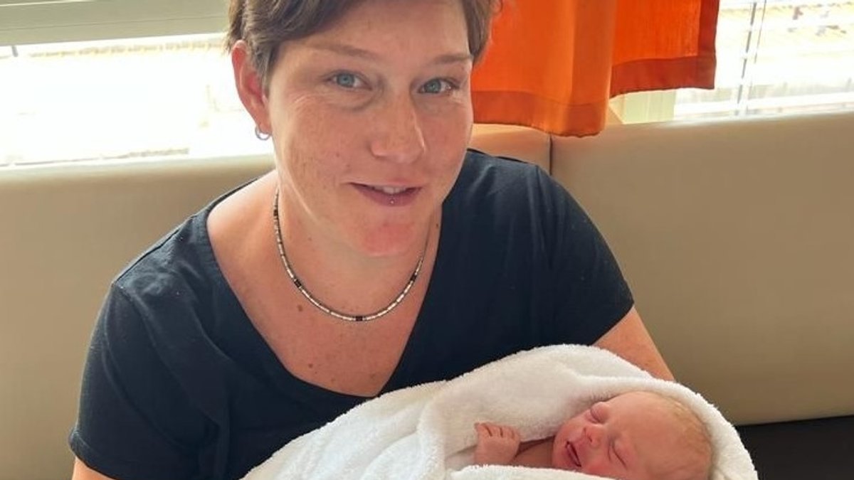 Bundespolizistin als Geburtshelferin: Baby an Grenze geboren
