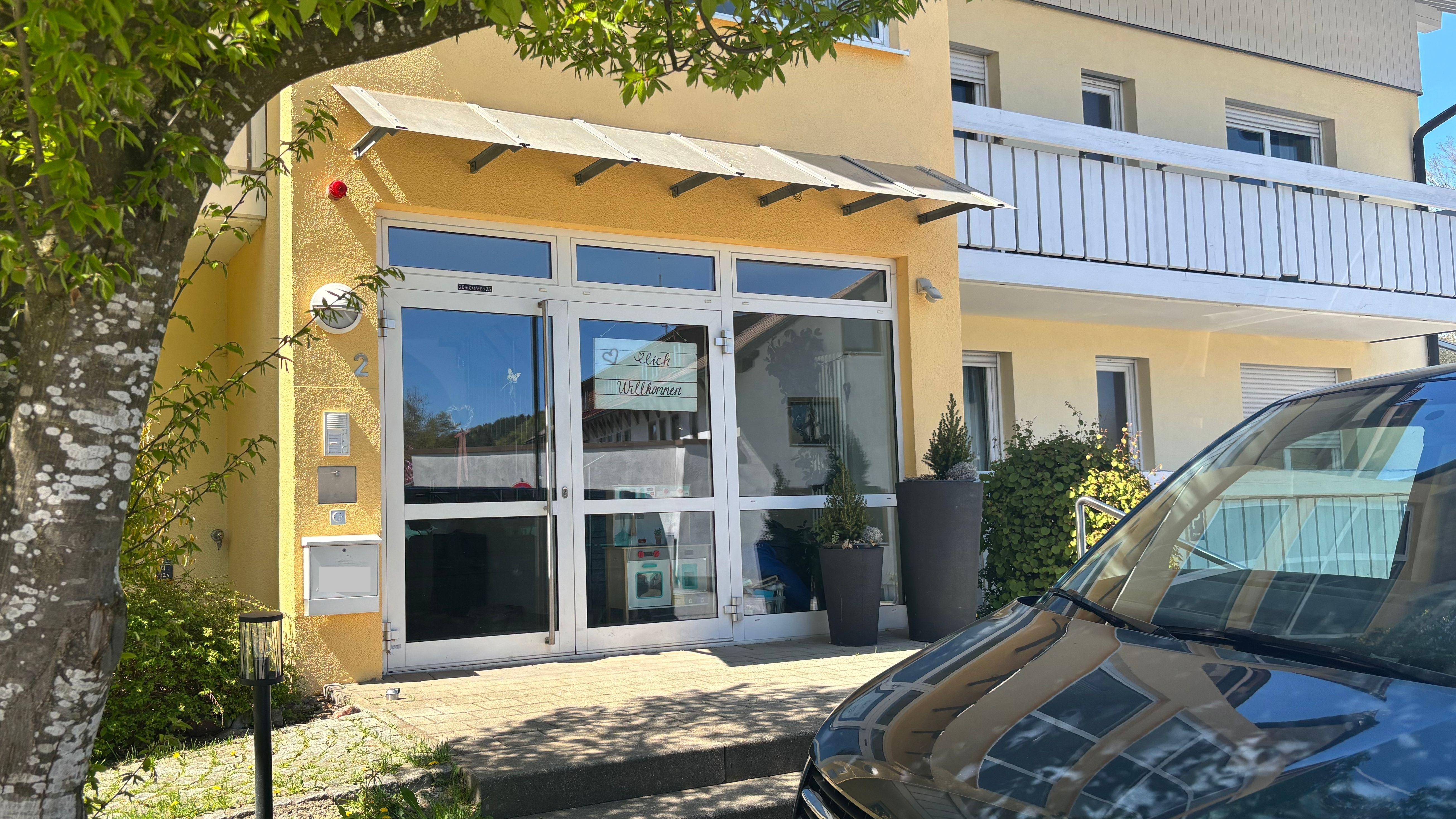 Vor zwei Wochen sind alle dort untergebrachten Kinder vom Jugendamt Oberallgäu in Obhut genommen worden. 