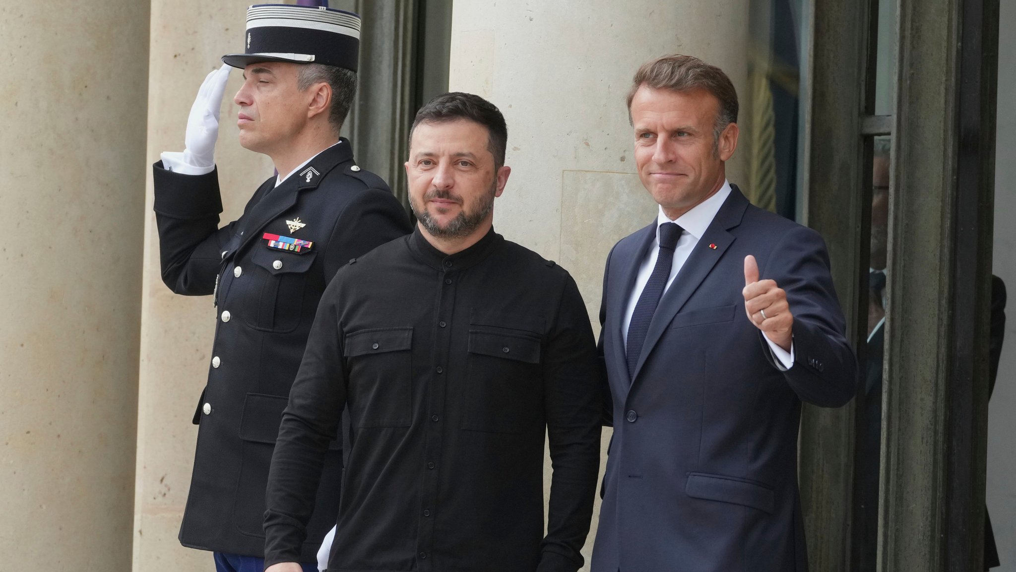 Koalition der Willigen: Europäische Soldaten in der Ukraine?
