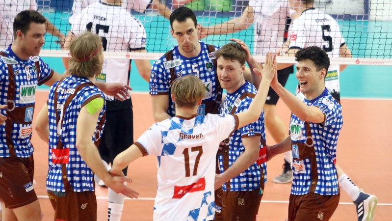 Herrschings Volleyballer starten in die Saison | Bild: picture-alliance/dpa Herrschings Volleyballer starten in die Saison