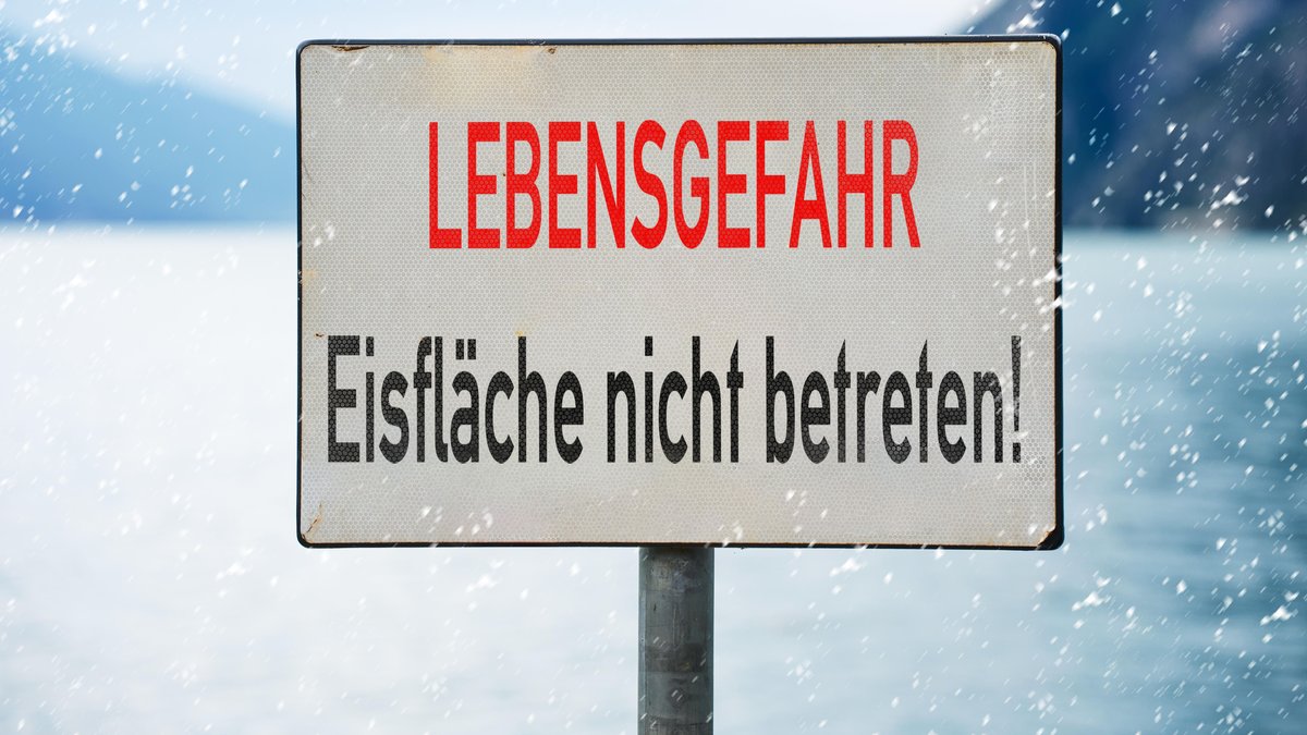 Lebensgefahr: Was tun, wenn man ins Eis eingebrochen ist?
