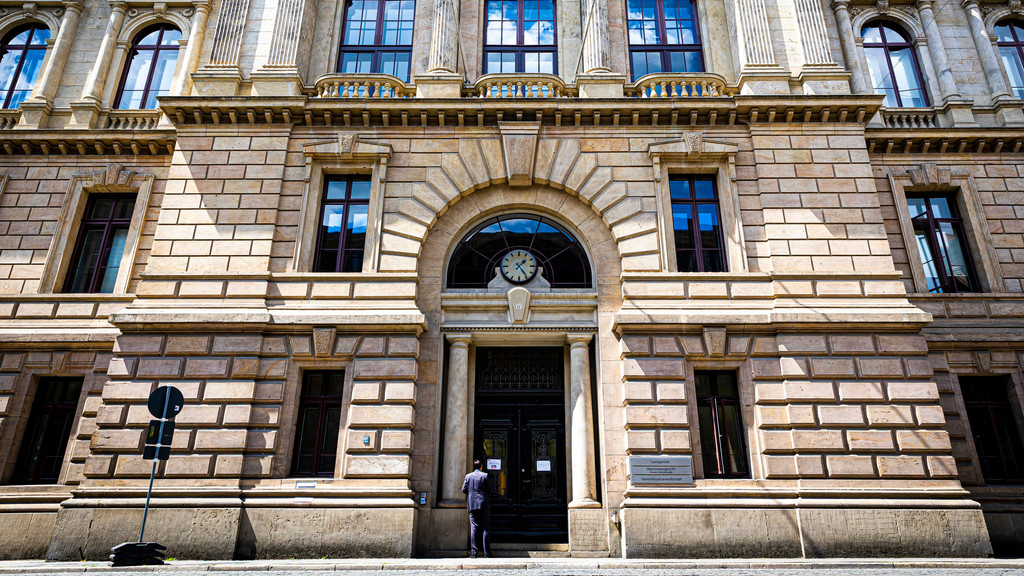 Fassade des Landgerichts Braunschweig