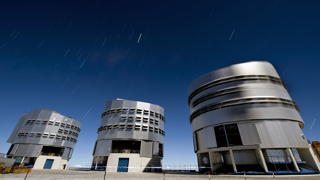 Das Paranal-Observatorium der ESO mit VLT in der Atacama-Wüste in Chile
