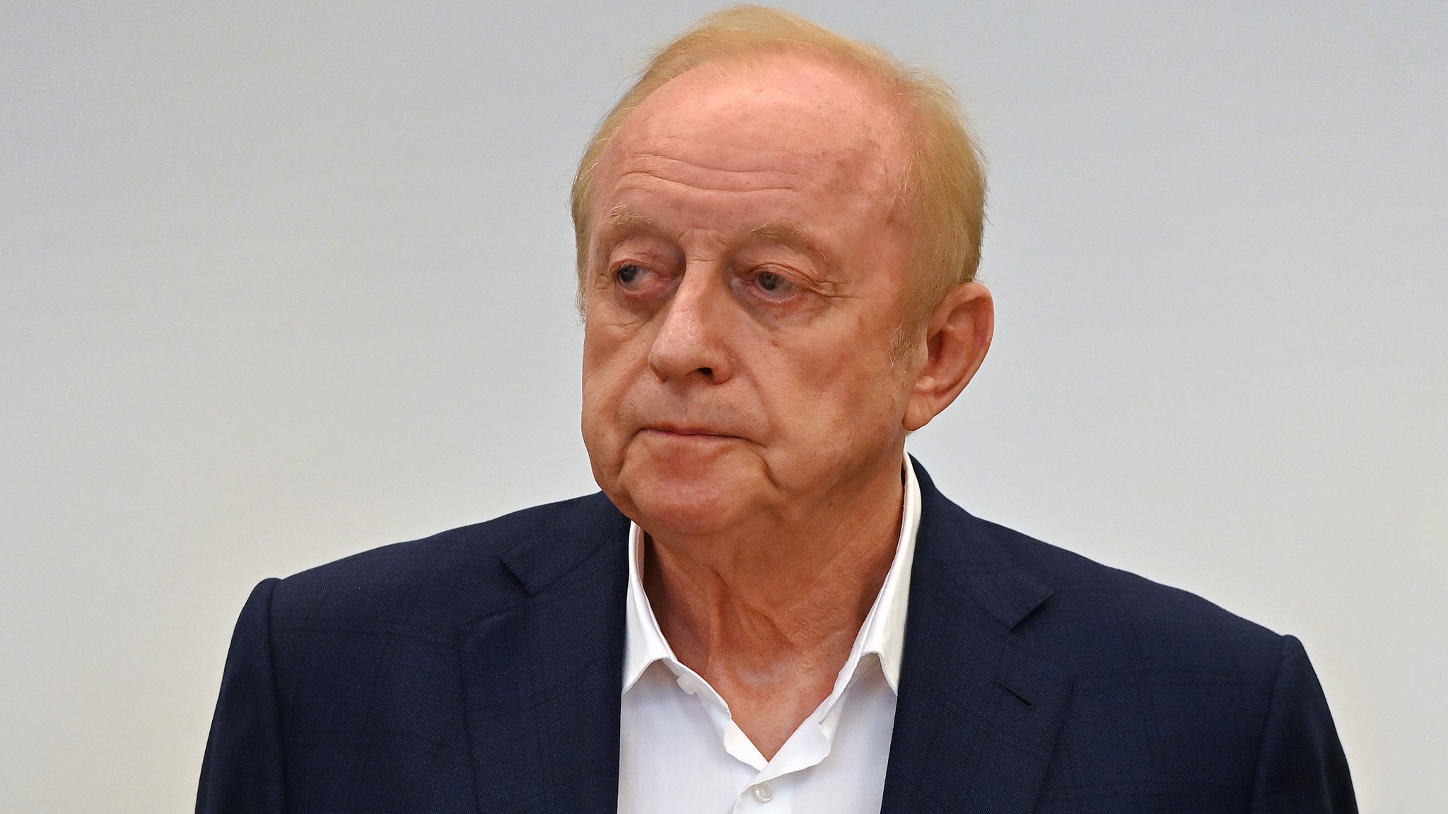 Aus medizinischen Gründen: Schuhbeck bleibt auf freiem Fuß | Bild: picture alliance / SVEN SIMON | Frank Hoermann / SVEN SIMON Aus medizinischen Gründen: Schuhbeck bleibt auf freiem Fuß