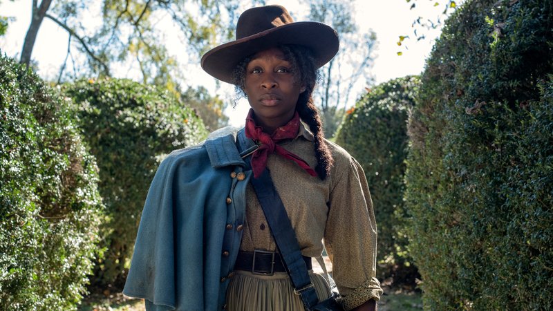 Cynthia Erivo in der Rollen der Harriet Tubman, die bekannteste afroamerikanische Fluchthelferin für Sklaven ("Harriet"-Filmszene)
