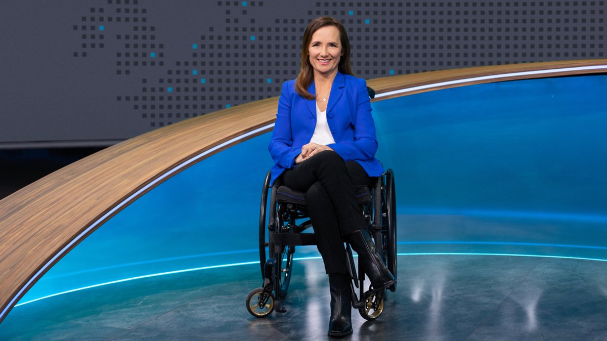 Auf Augenhöhe im Rollstuhl: Geschichte einer BR-Moderatorin