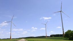 Windkraftanlagen in Holzheim (Lkr. Donau-Ries) | Bild:BR