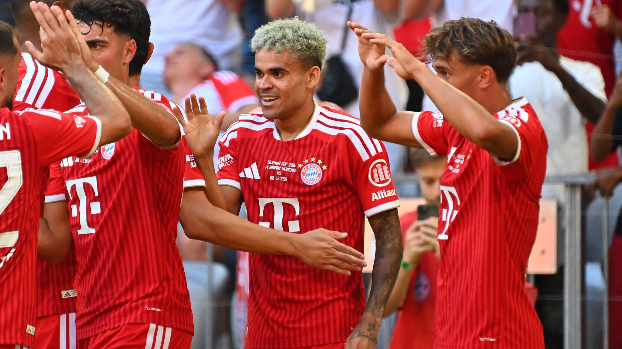 Luis Díaz hat für den FC Bayern München gegen RB Leipzig getroffen | Bild: picture alliance / SvenSimon | Frank Hoermann/SVEN SIMON Luis Díaz hat für den FC Bayern München gegen RB Leipzig getroffen