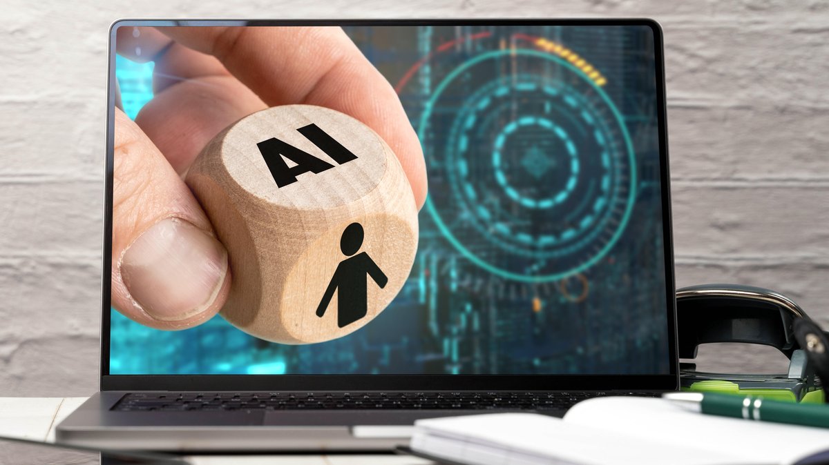 Zeitgewinn oder Effizienzdruck? So verändert KI unsere Arbeit  