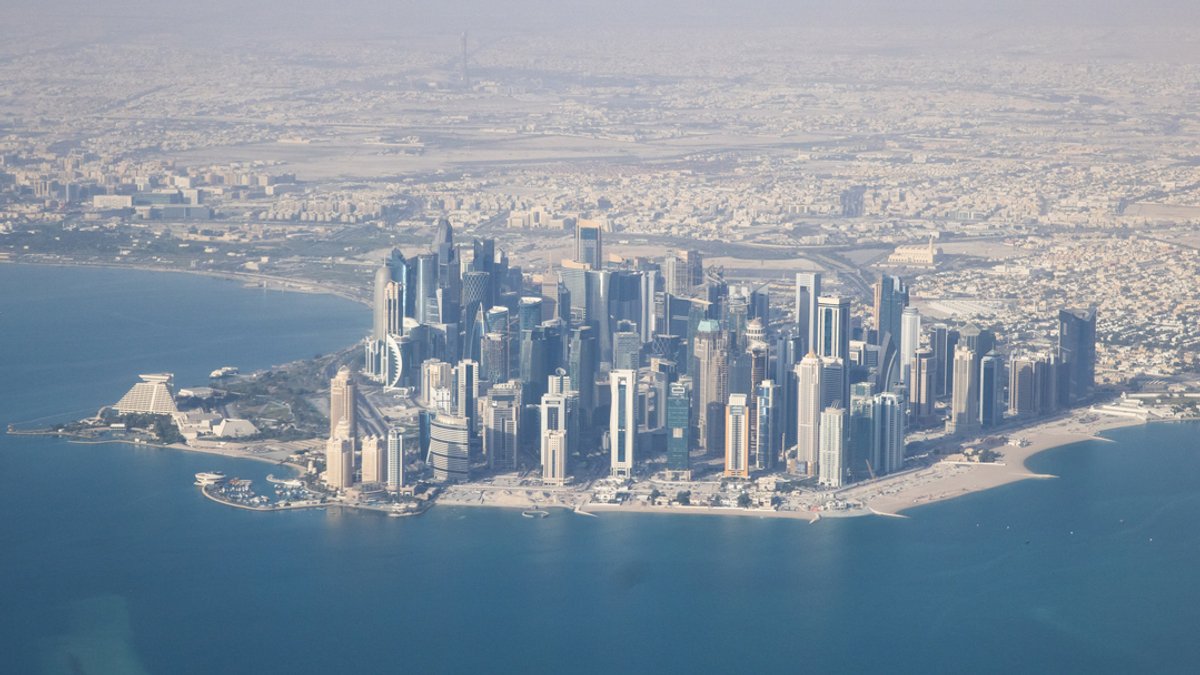 Bei der Fußball-Weltmeisterschaft in Katar werden nach Angaben der FIFA 3,6 Millionen Tonnen CO2 ausgestoßen.