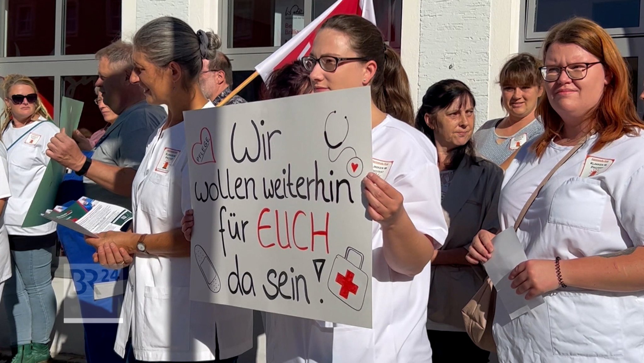 Am Mittwoch gingen viele Klinkbeschäftigte auf die Straße.