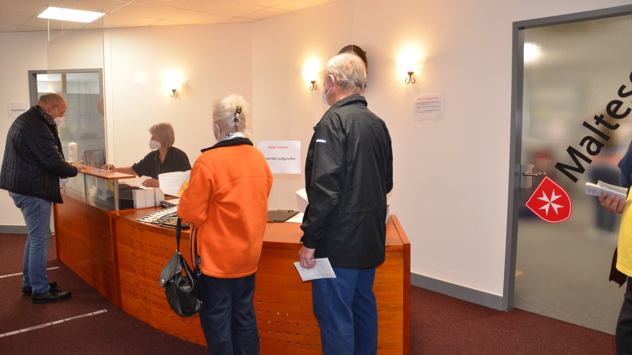 Bis zu 1.300 Impfungen am Tag haben die Malteser zu Hochzeiten im Impfzentrum Hösbach durchgeführt.