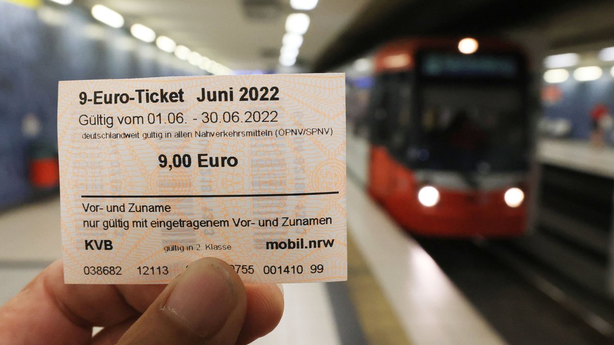 Viele Menschen nutzen das 9-Euro-Ticket