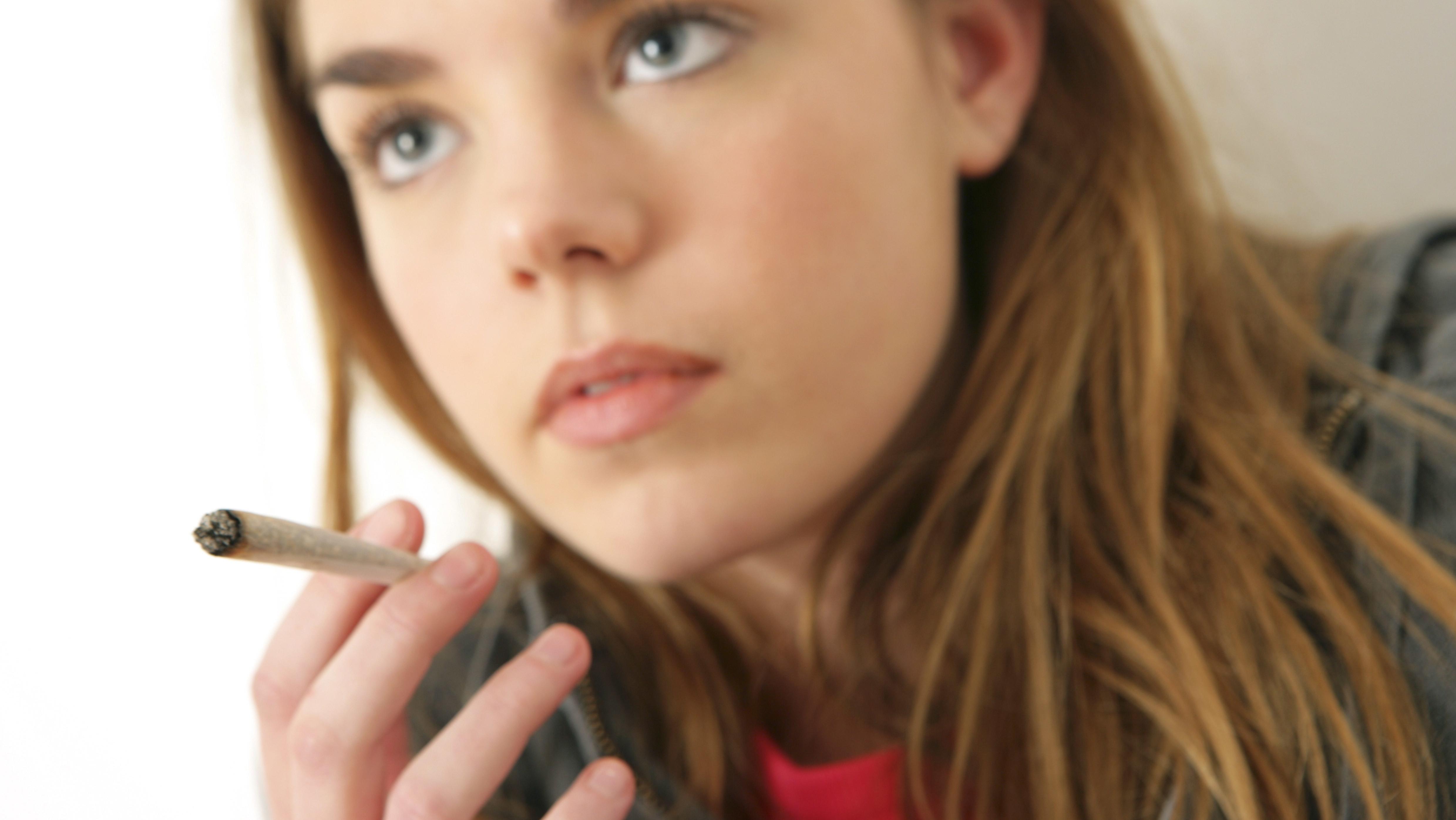 Cannabis Konsum Bei Jungen Leuten Deutlich Angestiegen Br24