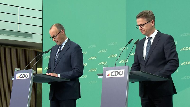 Die Union hat gewonnen, aber CDU-Spitzenkandidat Friedrich Merz muss schwierige Aufgaben bewältigen. | Bild: BR 2025 Die Union hat gewonnen, aber CDU-Spitzenkandidat Friedrich Merz muss schwierige Aufgaben bewältigen.