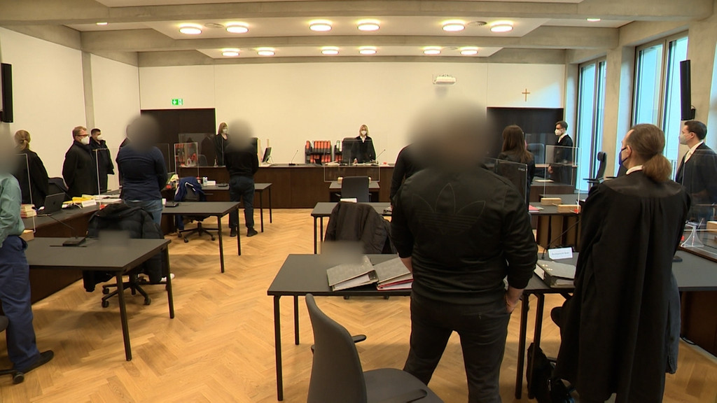 Drogenhändler aus Rocker-Szene in Nürnberg vor Gericht