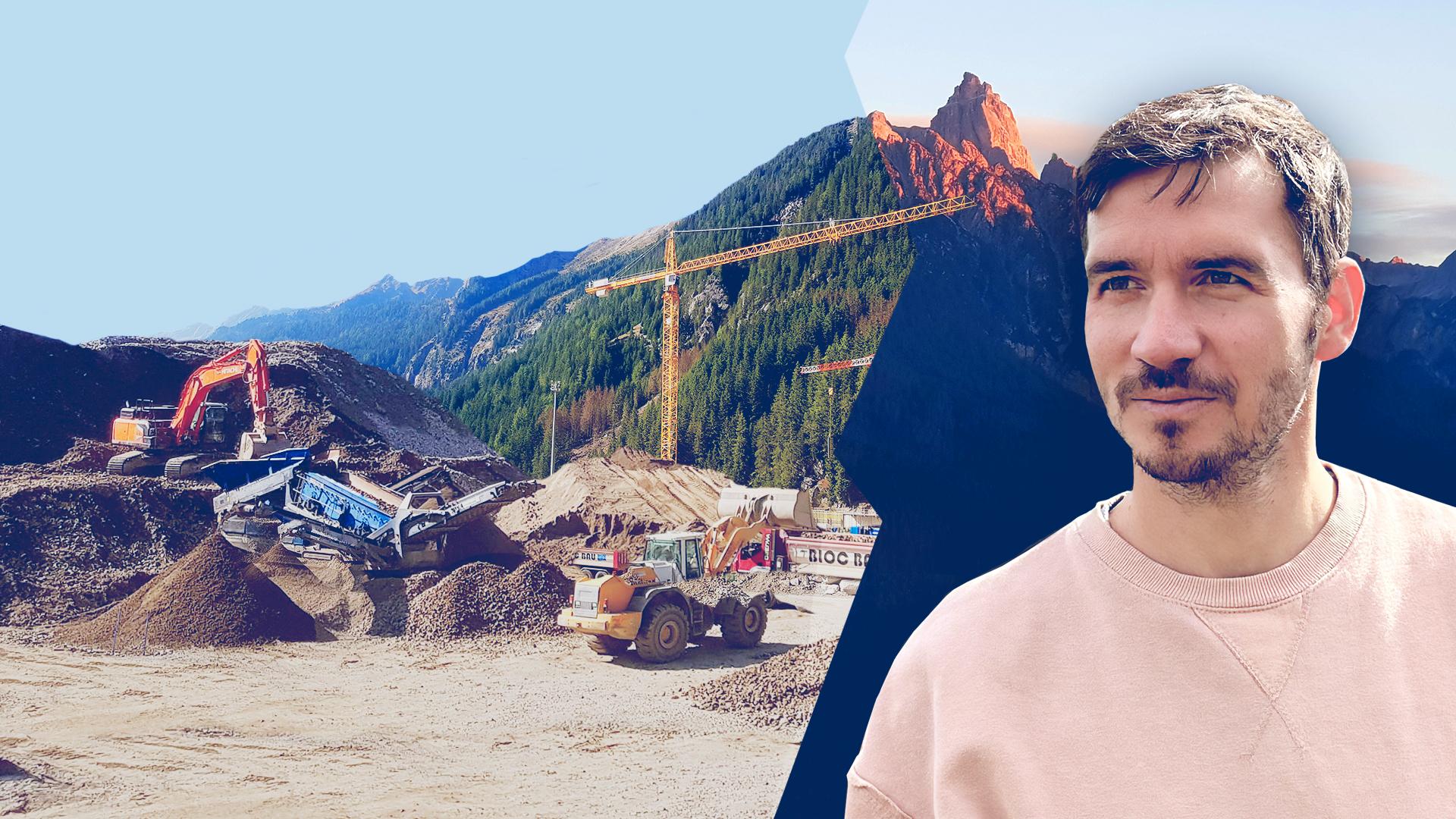 Felix Neureuther steht vor im Bild zweigeteilten Bergpanorama: einmal vor idyllischer Bergspitze im Sonnenuntergang, einmal vor Großbaustelle in den Bergen.