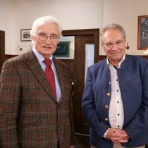 Mit Klaus Ernst und Prinz Luitpold von Bayern | Bild: A.H. Schroll