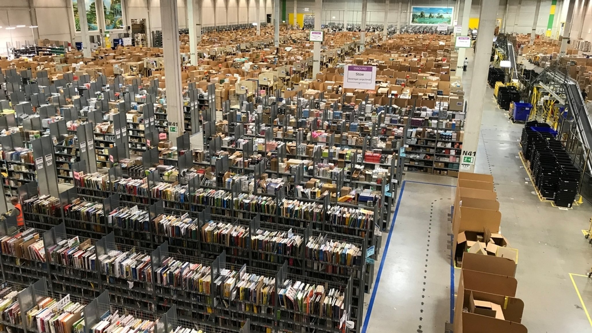 Innenaufnahme des Unternehmens Amazon in Graben im Landkreis Augsburg