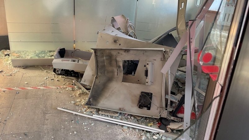 Ein gesprengter Geldautomat (Symbolbild) | Bild: BR/Monika Haugg Ein gesprengter Geldautomat (Symbolbild)