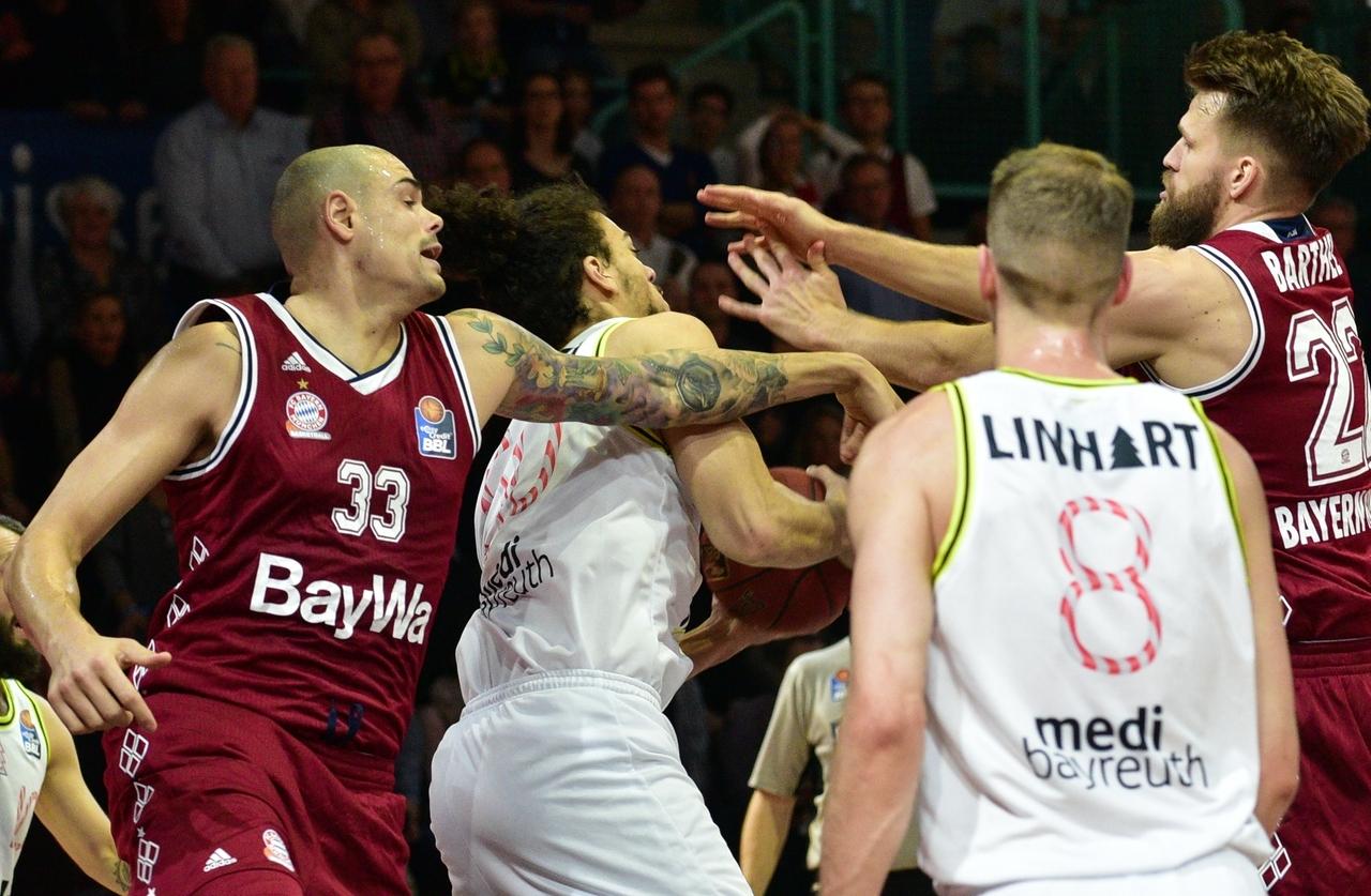 Basketball: FC Bayern Gewinnen Kurioses Spiel In Bayreuth | BR24