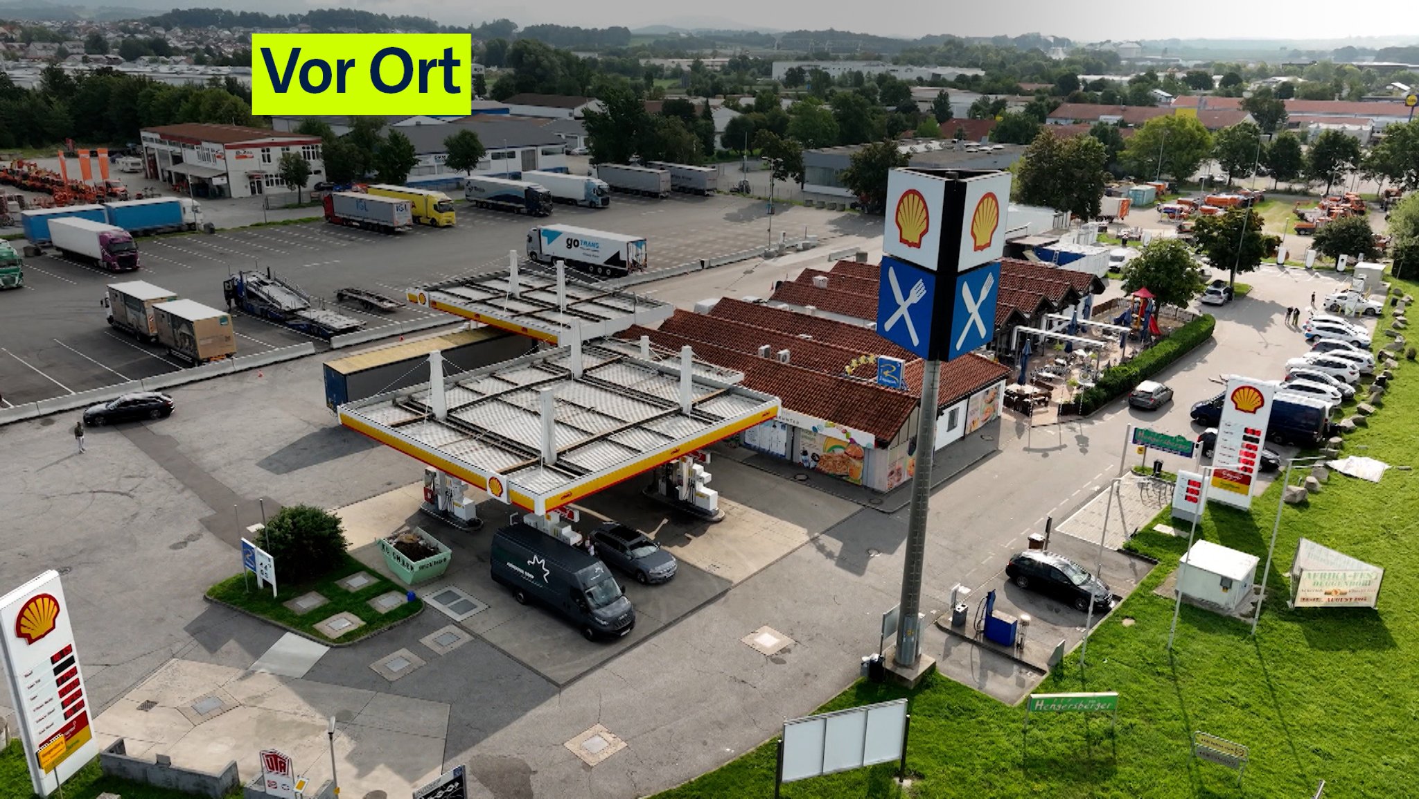 Der Autohof Hengersberg im Landkreis Deggendorf von oben. | Bild: BR/Patrick Viertl Der Autohof Hengersberg im Landkreis Deggendorf von oben.