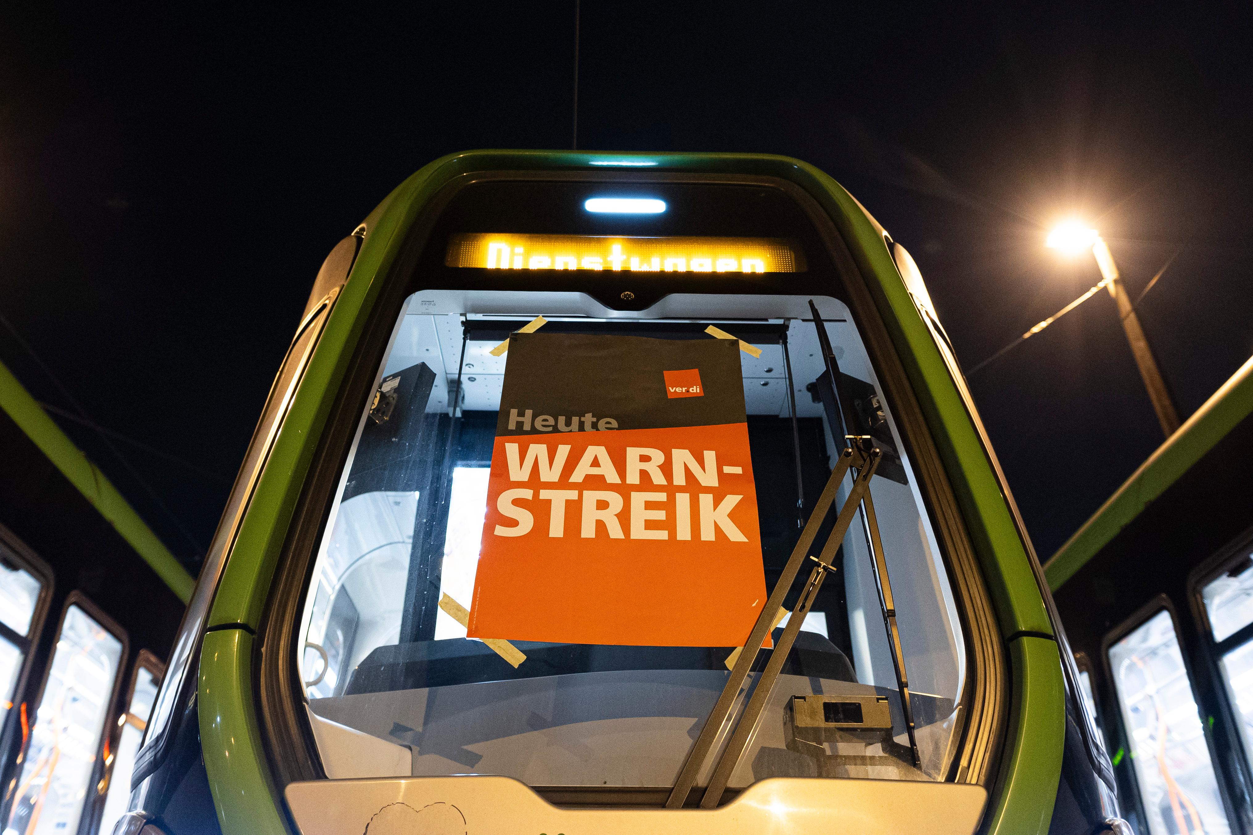 Nach den Flughäfen bestreikt die Gewerkschaft Verdi an diesem Freitag den ÖPNV