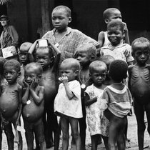 Der Biafra - Krieg - Eine afrikanische Tragödie | Bild: picture-alliance/ LAZZERO/MP/Leemage