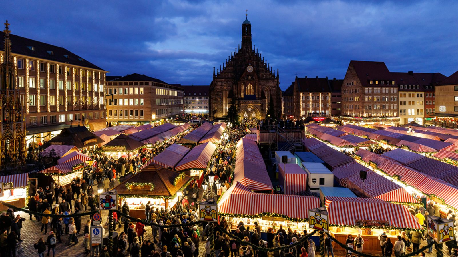 Image accompanying In Deutschland werden massenhaft Weihnachtsmärkte abgesagt, weil die Sicherheitskosten so hoch sind.