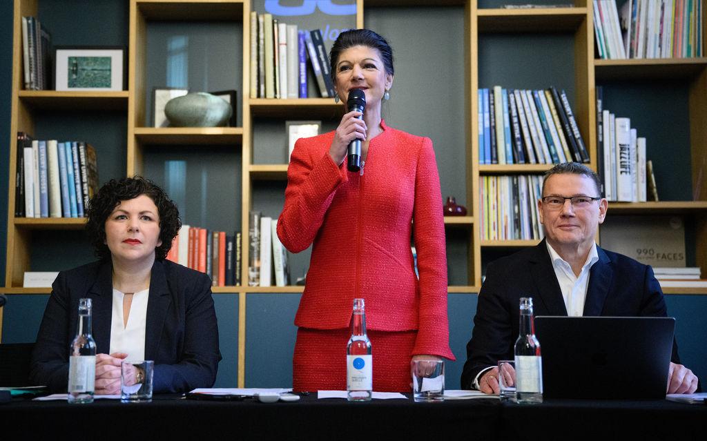 Wagenknecht Führt "Bündnis Sahra Wagenknecht" Mit Doppelspitze | BR24