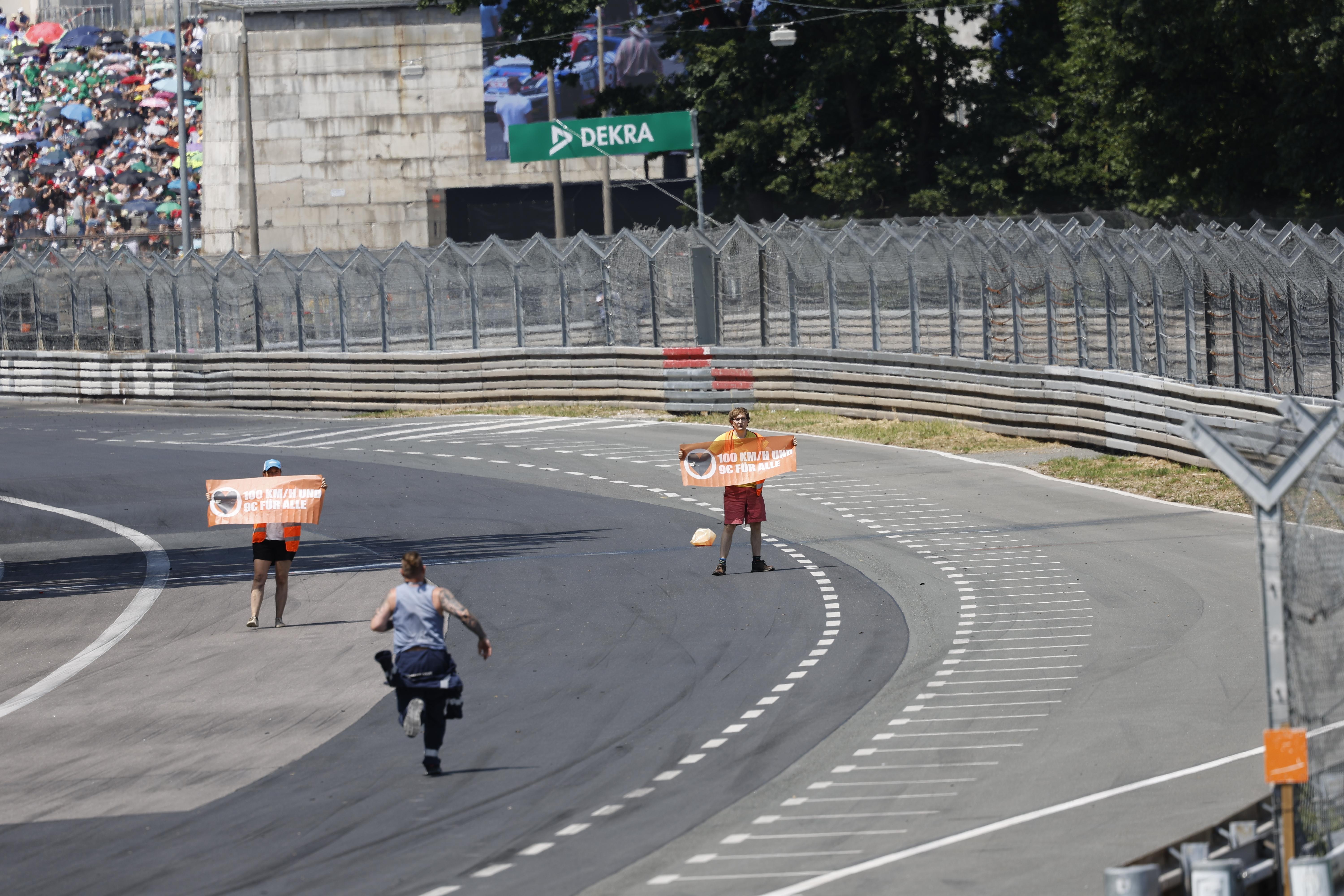 Aktivisten auf der Strecke Störung bei DTM-Rennen auf Norisring BR24