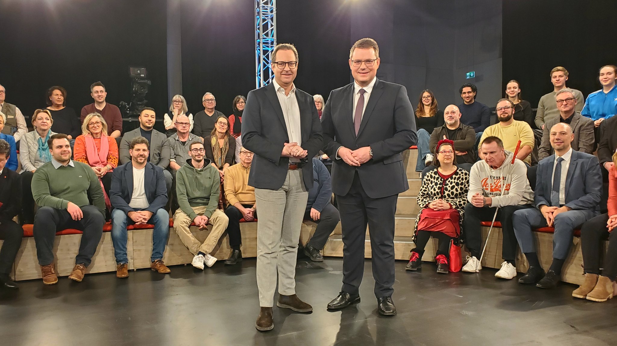 Bei der Sendung jetzt red i diskutierten Bürgerinnen und Bürger unter anderem über die von der Politik angestoßene Frage, ob die Deutschen zu wenig arbeiten. 