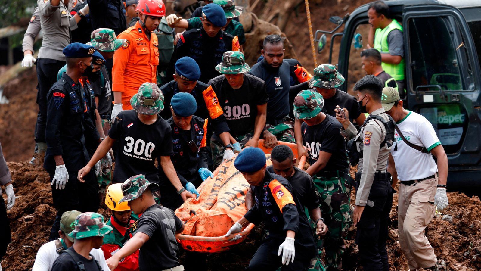 Setelah kehancuran di Indonesia: Gempa kuat di Laut Selatan