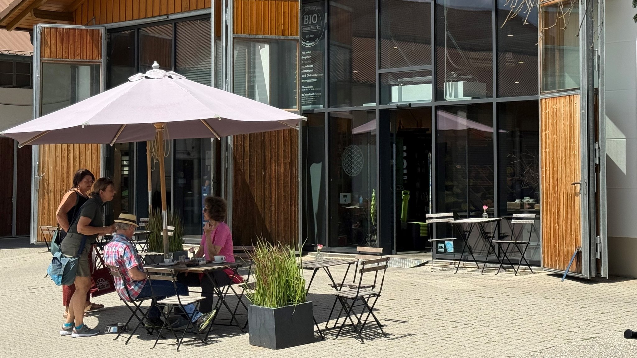 Der Bio-Supermarkt in Höhenkirchen-Siegertsbrunn. | Bild: BR / David Herting Der Bio-Supermarkt in Höhenkirchen-Siegertsbrunn.