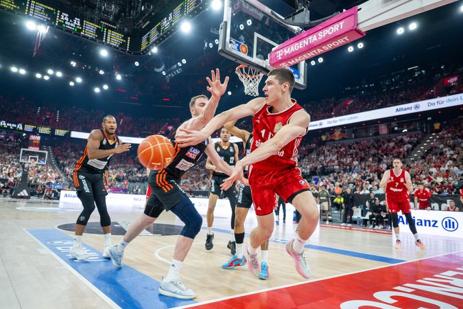 Basketball-Spielszene: FC Bayern - ratiopharm Ulm