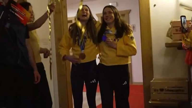 Laura Gimmler (links) und Coletta Rydzek (rechts) | Bild: BR24Sport Laura Gimmler (links) und Coletta Rydzek (rechts)