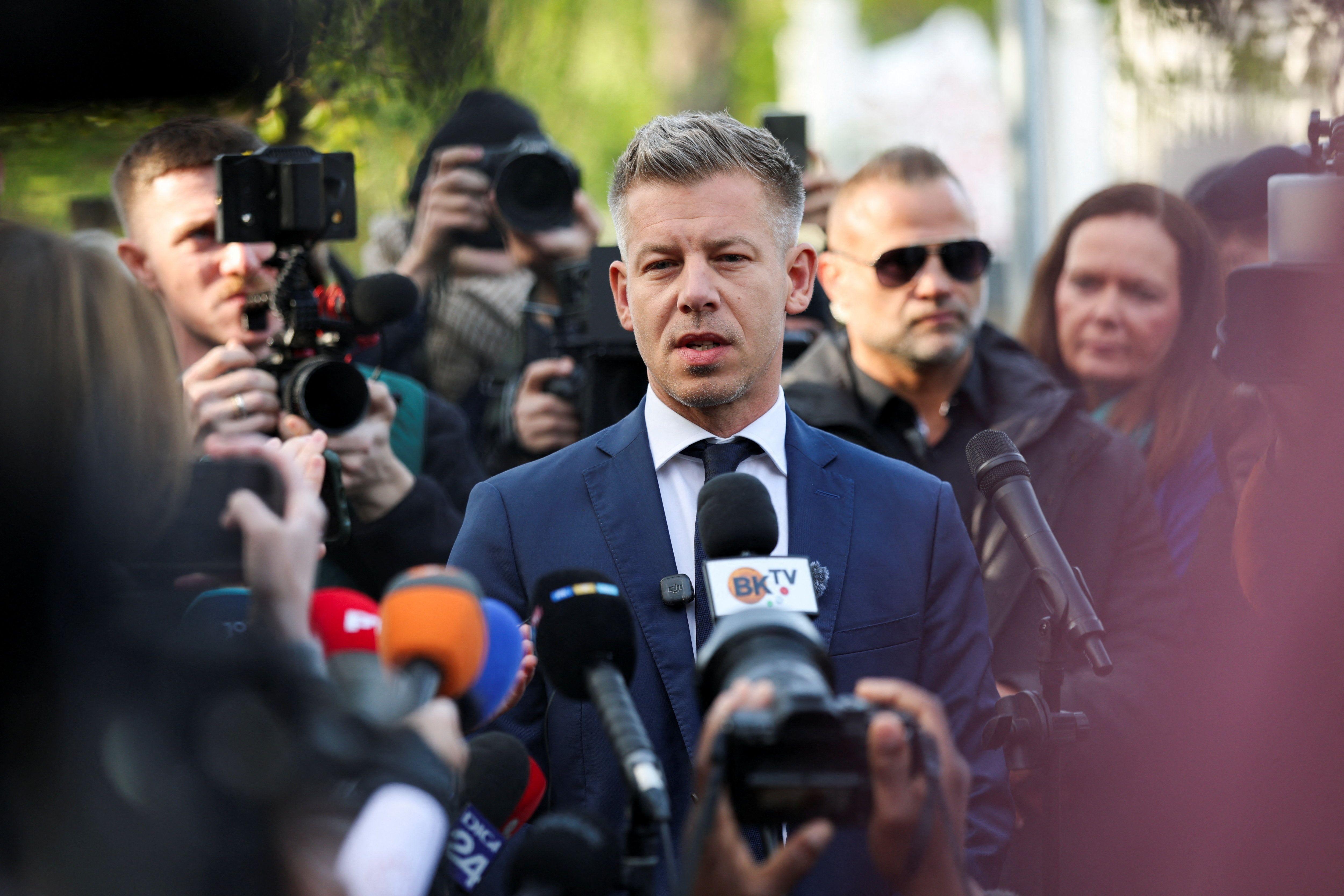 Herausforderer Peter Magyar nach der Stimmabgabe