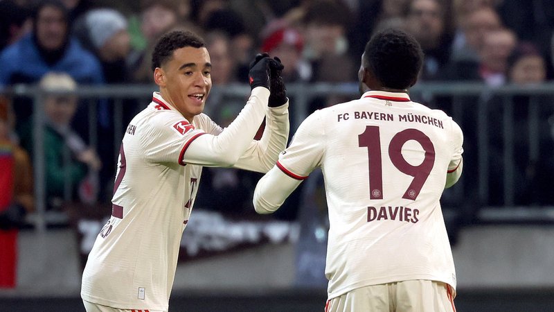 FC St. Pauli - Bayern München | Bild: dpa-Bildfunk/Christian Charisius FC St. Pauli - Bayern München