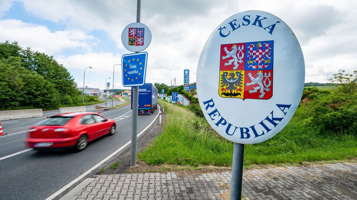 Wird Ganz Tschechien Corona Risikogebiet Folgen Fur Ostbayern Br24