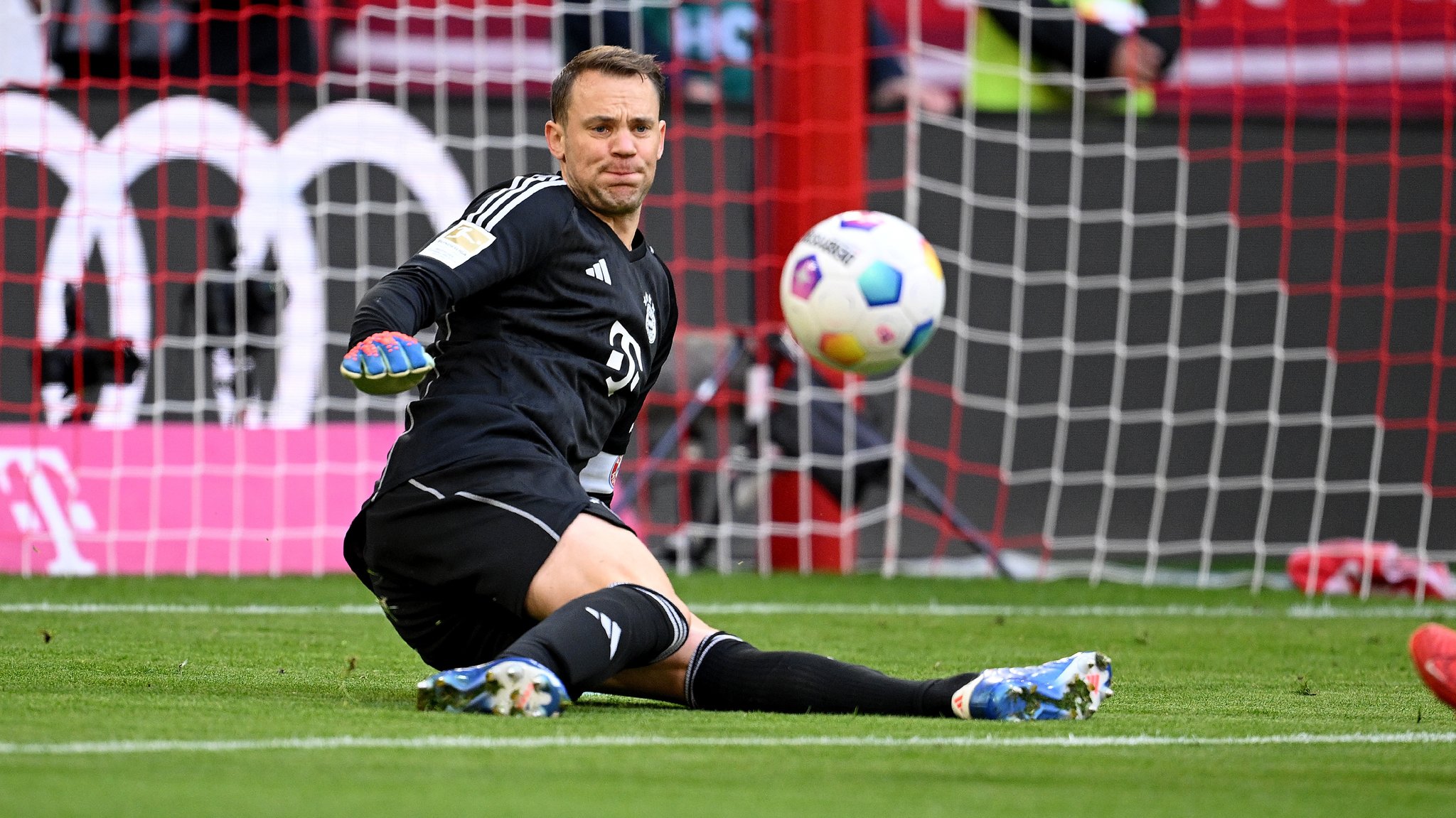 Neuer im Pokal wieder im Tor, DFB-Comeback weiter offen