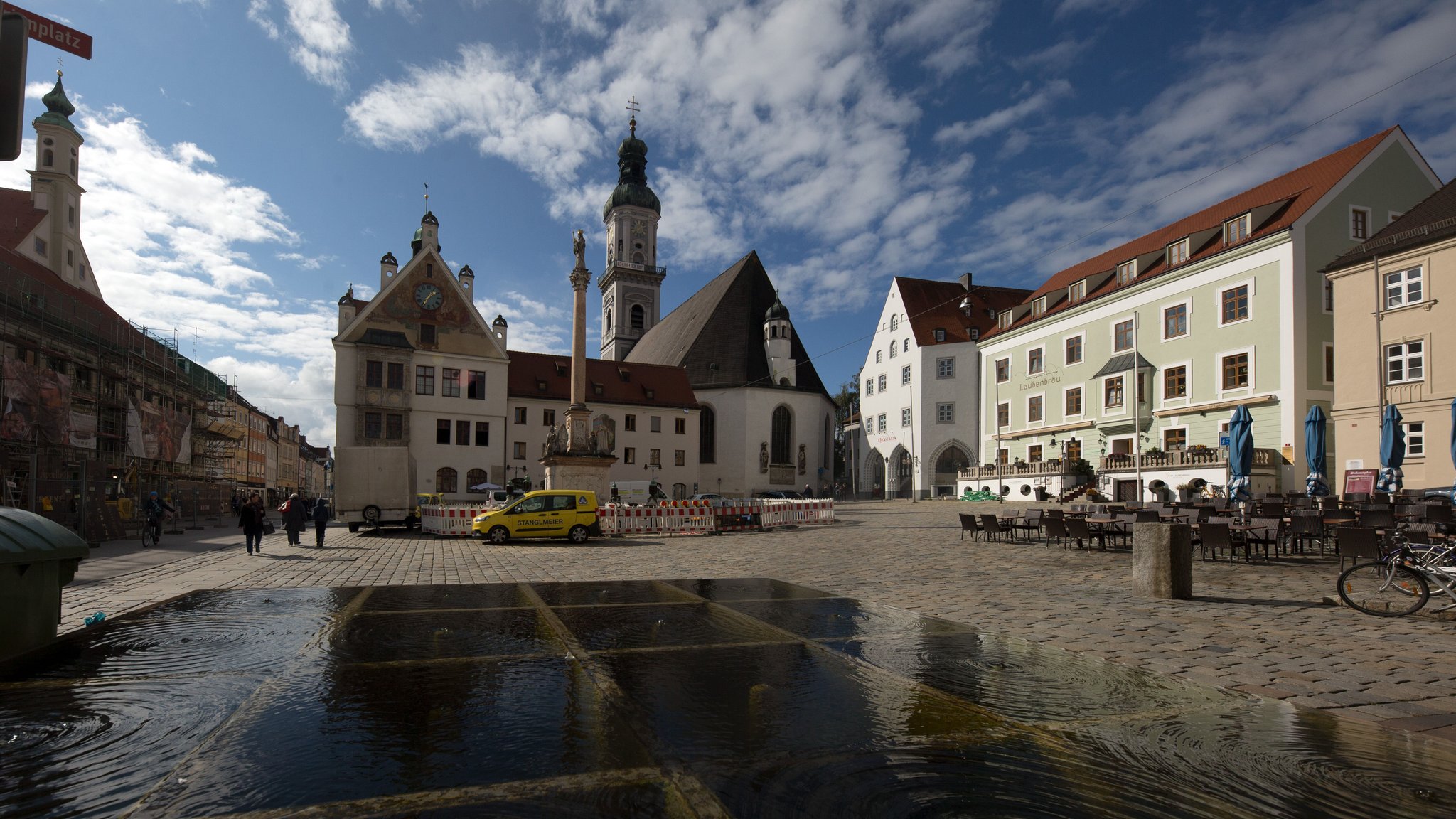 In Freising hat eine unbekannte Frau drei Millionen Euro an das Frauenhaus gespendet.