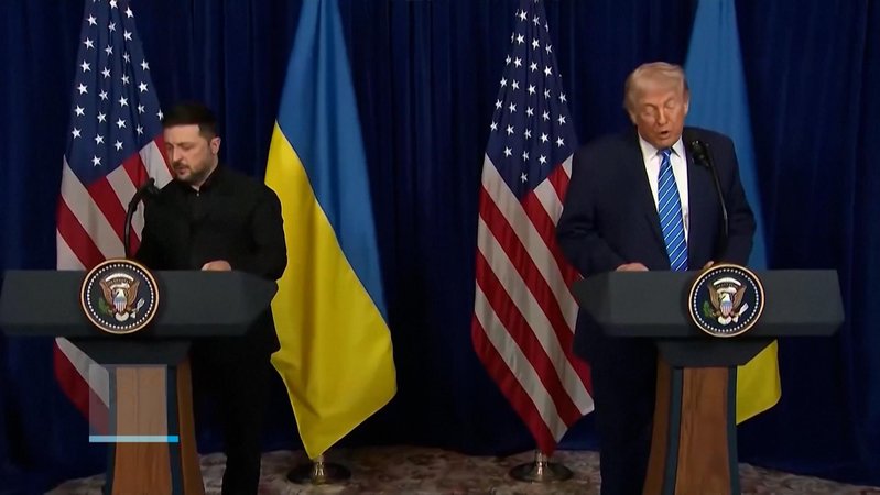 Wolodymyr Selenskyj und Donald Trump am 28.12.25 | Bild: Bayerischer Rundfunk 2025 Wolodymyr Selenskyj und Donald Trump am 28.12.25