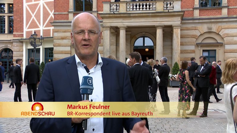 Mit "Tristan und Isolde" starten die diesjährigen Wagner-Festspiele auf dem Grünen Hügel und wie jedes Jahr wird viel Prominenz erwartet. | Bild: Bayerischer Rundfunk 2024 Mit "Tristan und Isolde" starten die diesjährigen Wagner-Festspiele auf dem Grünen Hügel und wie jedes Jahr wird viel Prominenz erwartet.
