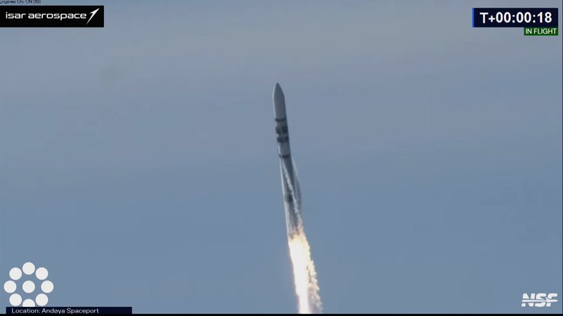 Das bayerische Start-up Isar Aerospace aus Ottobrunn bei München startete eine Weltraum-Rakete. Nach paar Sekunden war der Testflug schon vorbei. | Bild: Bayerischer Rundfunk 2025 Das bayerische Start-up Isar Aerospace aus Ottobrunn bei München startete eine Weltraum-Rakete. Nach paar Sekunden war der Testflug schon vorbei.