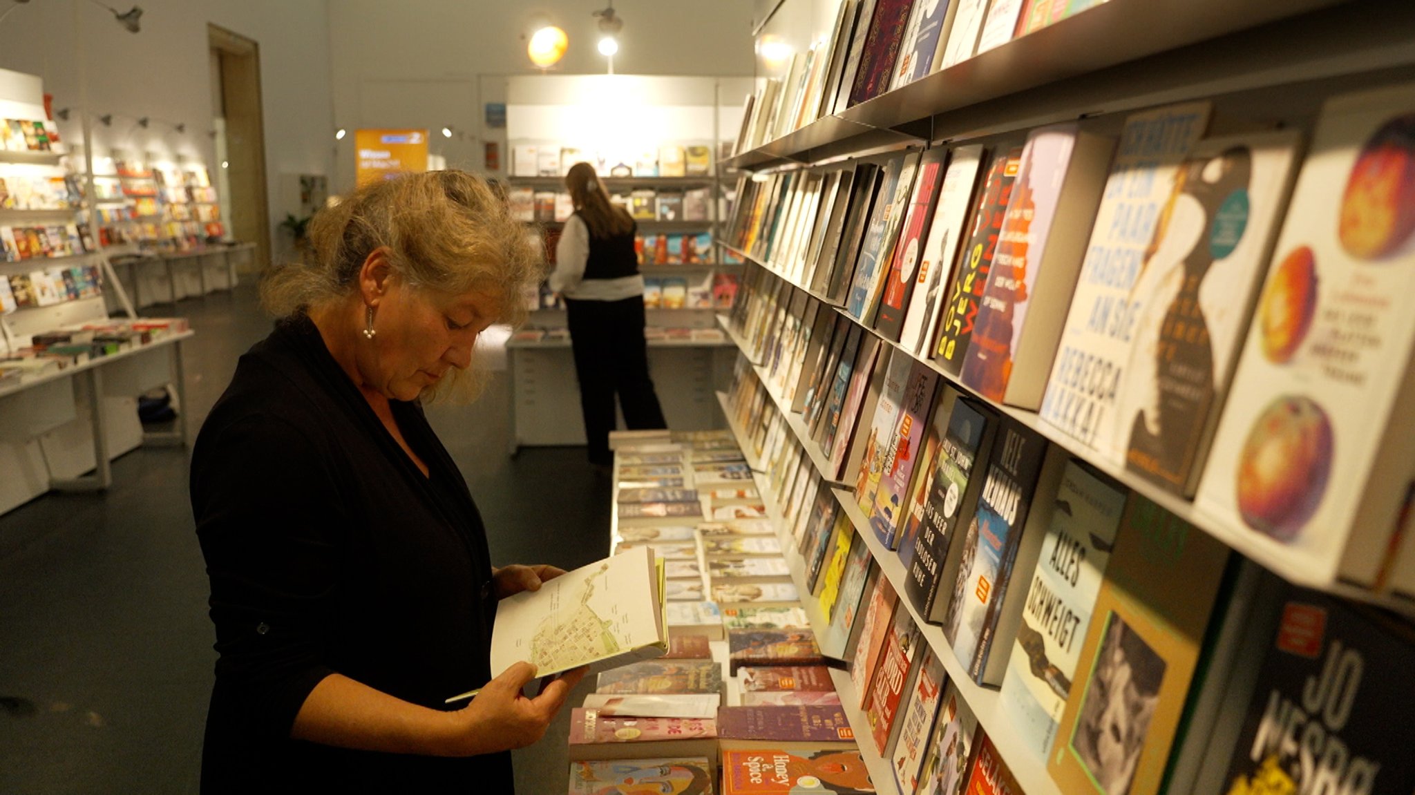 Das Münchner Literaturfest im Haus der Kunst: Immer ein Fest der Buch-Entdeckungen – und wir schmökern bei zwei Autoren schon mal ein bisschen hinein.